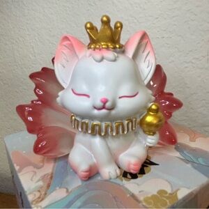 Nine Tails Fox figurine